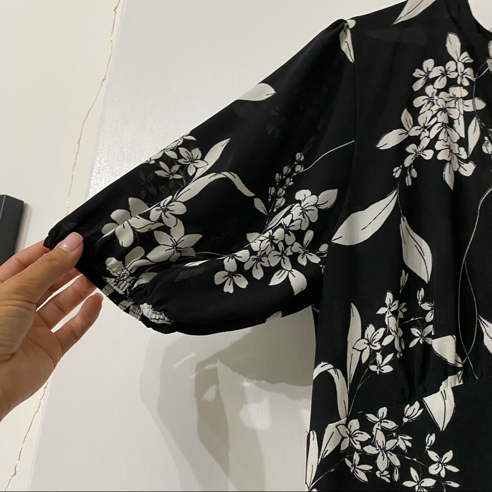 Express Floral Ruffle Waist Duster - Picture 6 of 7